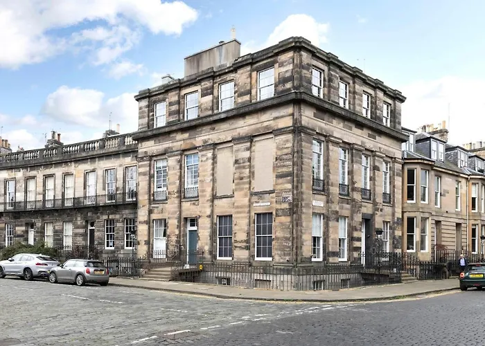 Joivy Chic Near Stockbridge Market *