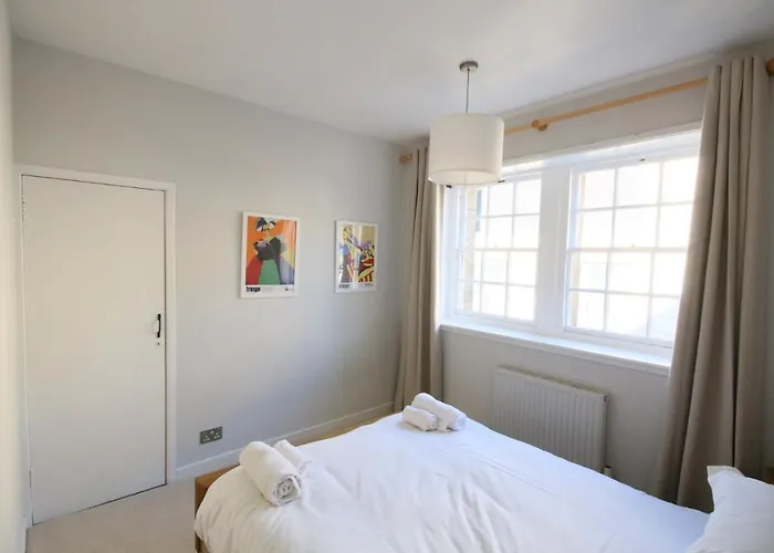 Mid-mile * אדינבורו