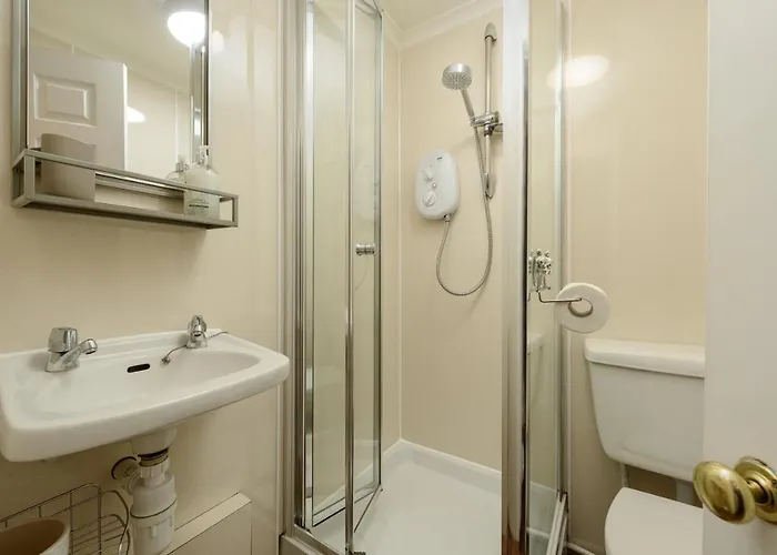 Appartamento Dean Village Hideaway By Calton Living Edimburgo