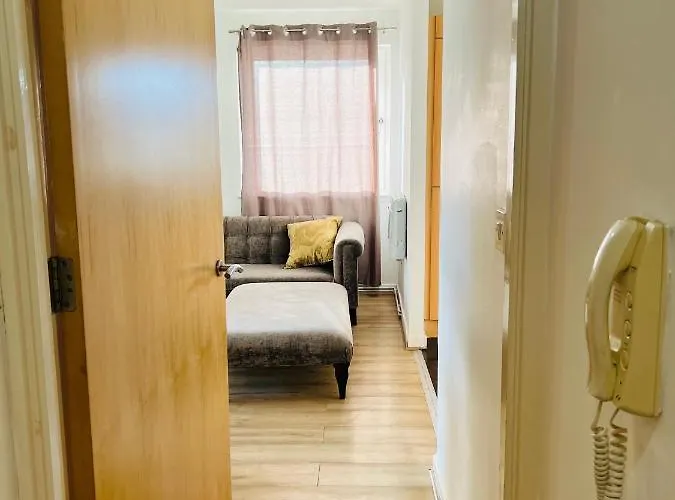 公寓 Fabulous 1bed 1bath Ground Floor Shared ,only Double 爱丁堡