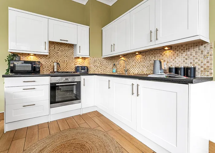 شقة Cozy With Character Lovely