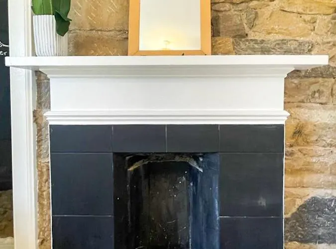 Remarkable 5br Townhouse With Garden, Sleeps 12 إدنبرة