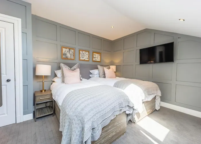 No1 - George Iv Bridge *