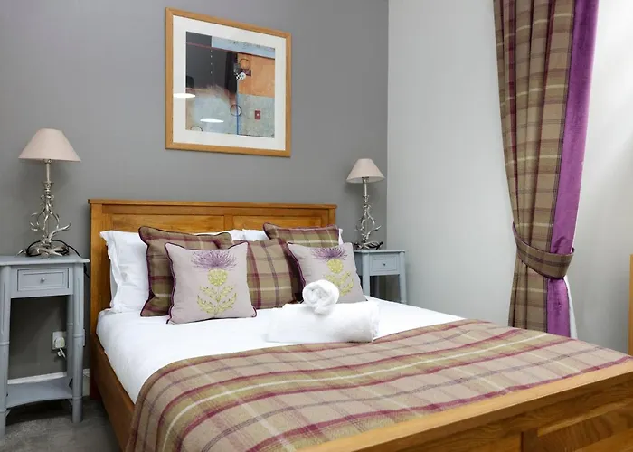 Altido West Nicolson Street شقة