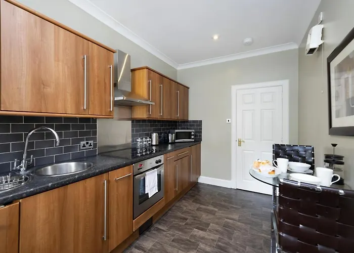 Altido West Nicolson Street شقة