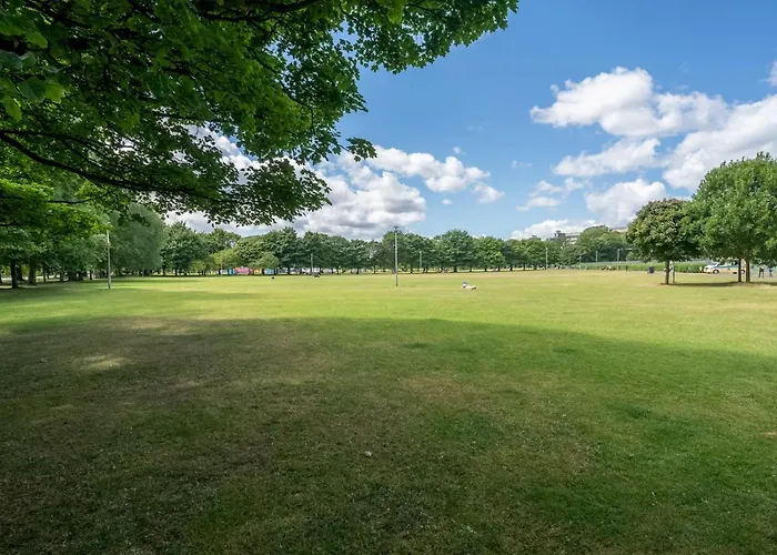 شقة Pass The Keys Renovated 2bed Flat In Quiet Area Near The Meadows إدنبرة