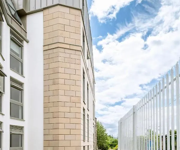 Modern Studio Apartments At Murieston Crescent In Edinburgh דירה