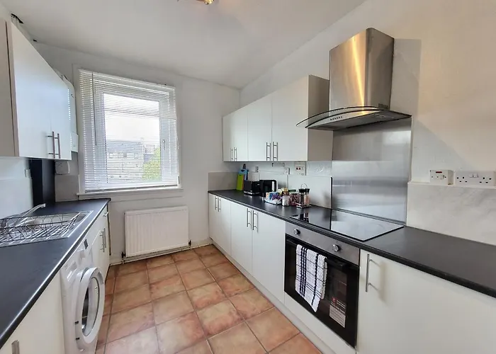 Apartment 4 Bedrooms By Sensational Short Lets & Serviced