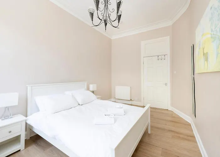 Joivy Family Flat Near Leith شقة *