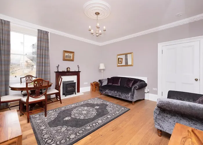 Joivy Cozy Near Castle * Edinburgh