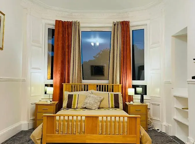 Lovely 2-bedroom Flat In Centre Appartement