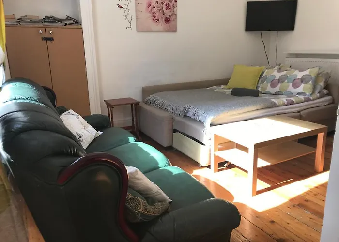 شقة Centre Escape With Private Garden *