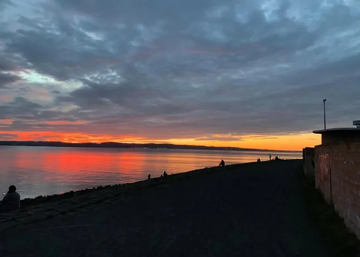 Beautiful Modern Sea-side In The * إدنبرة