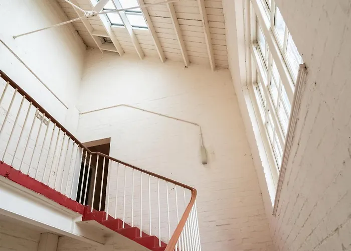 2bd Loft Style - - Free Parking - Pass The Keys * Edinburgh