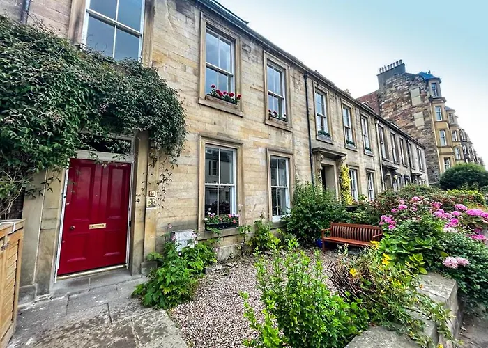 Remarkable 5br Townhouse With Garden, Sleeps 12 *