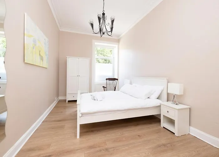 Joivy Family Flat Near Leith شقة