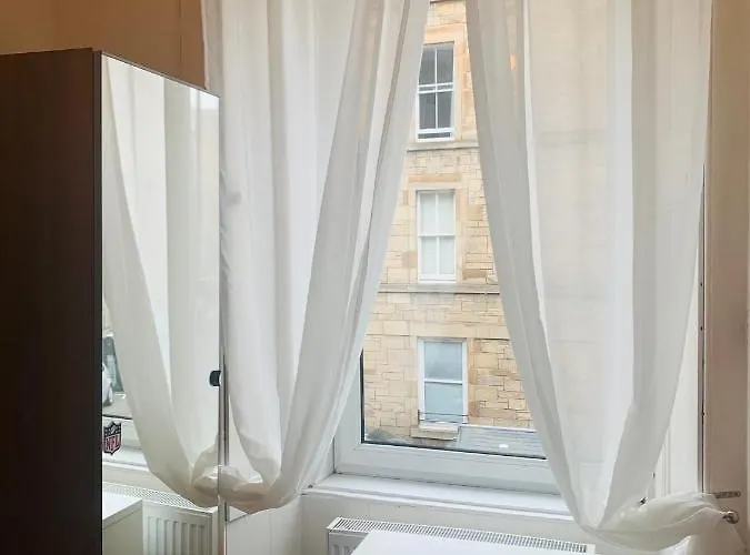 Centre Escape With Private Garden