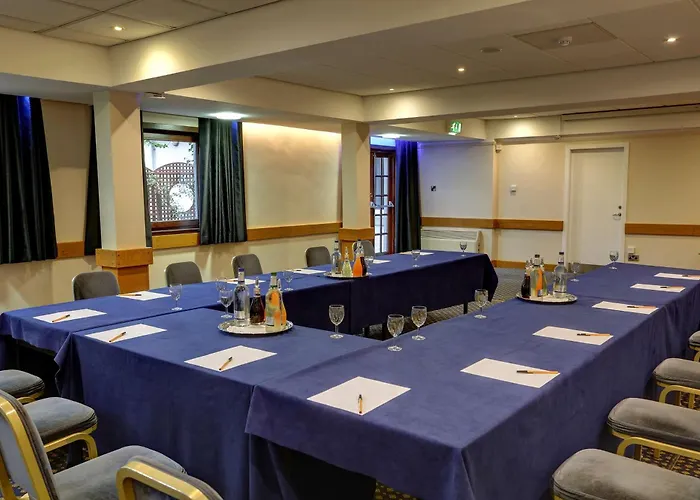 Western Kings Manor 3*