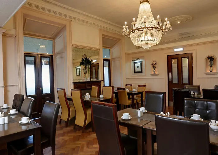 Braid Hills Hotel 3*