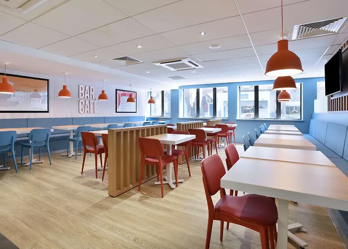 Travelodge 3* Edinburgh