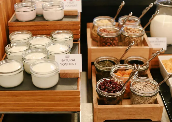 Nira Caledonia Edinburgh