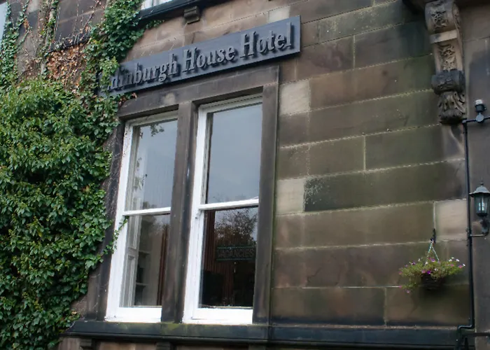 House Hotell 3*