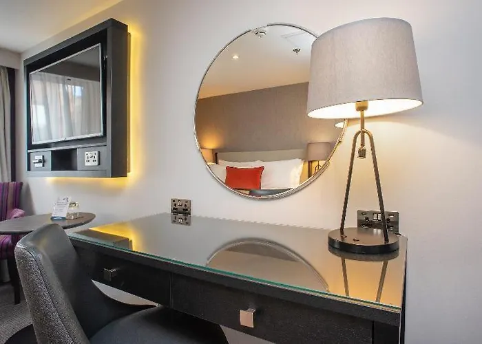 Hill Place 4*