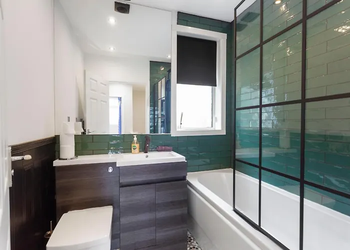 דירה Stylish 3 Bed Abode-parking And Garden אדינבורו