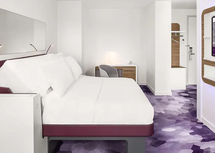酒店 Yotel