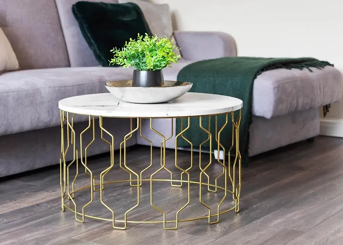 Stylish 3 Bed Abode-parking And Garden