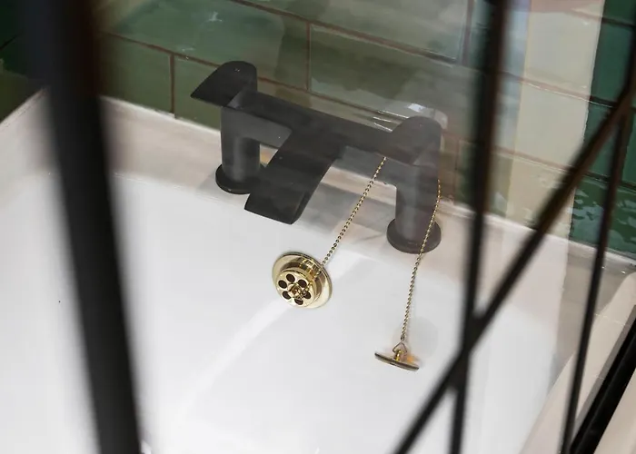 דירה Stylish 3 Bed Abode-parking And Garden *