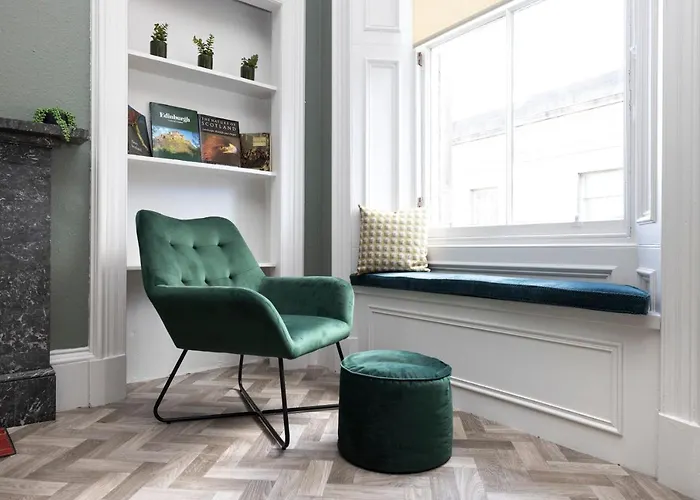 Joivy Homely By St Giles With Desk *