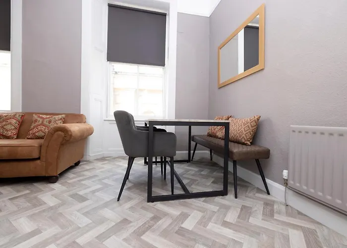 Joivy Homely By St Giles With Desk Daire *