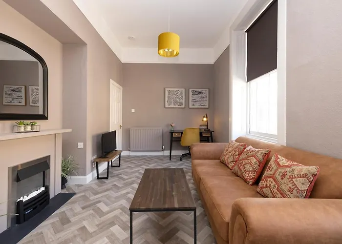 Joivy Homely By St Giles With Desk Διαμέρισμα Εδιμβούργο