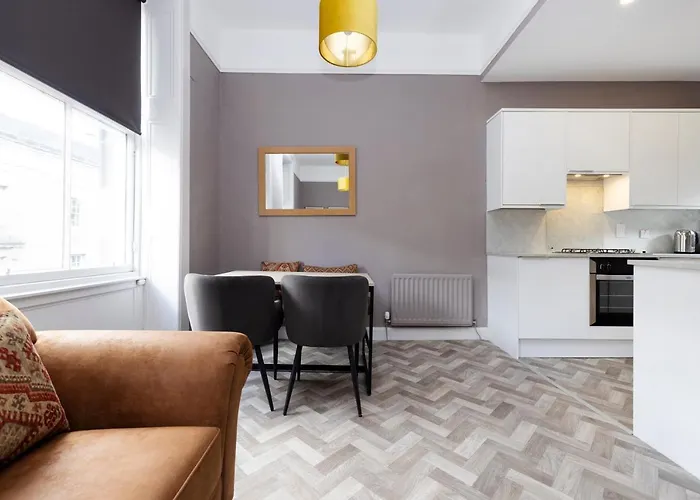 Joivy Homely By St Giles With Desk *