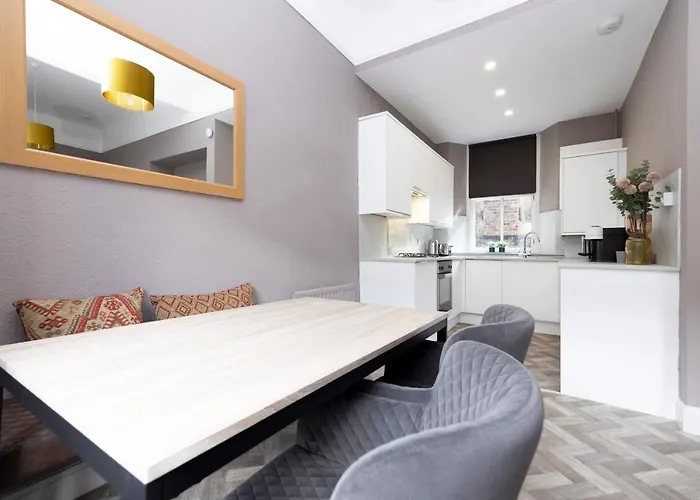 Joivy Homely By St Giles With Desk Εδιμβούργο