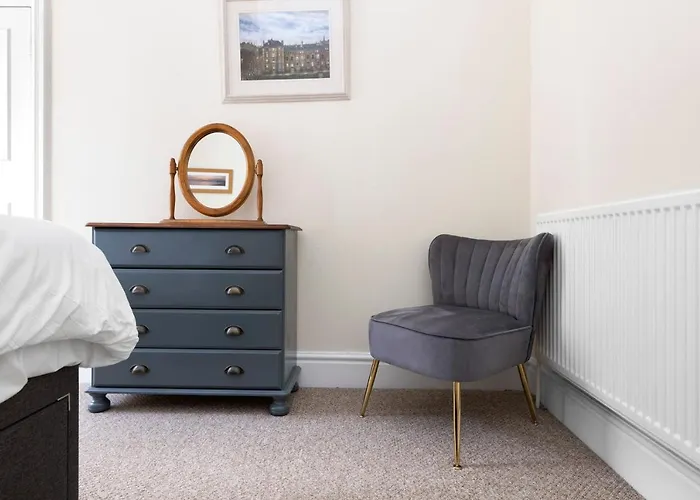 Joivy Modern Flat On Rose Street אדינבורו