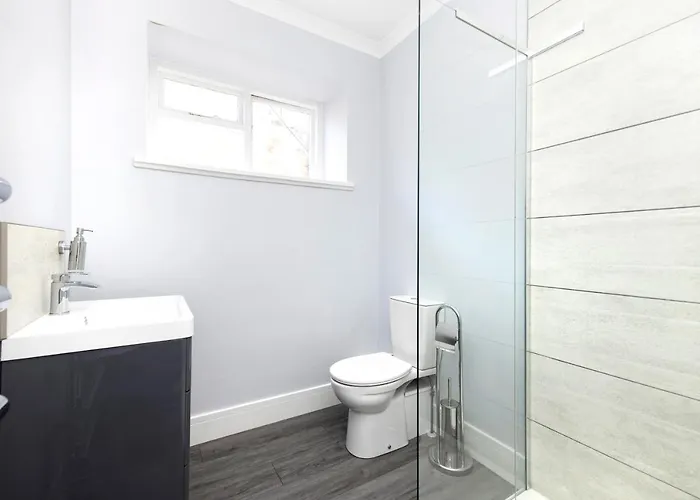 Joivy Modern Flat On Rose Street אדינבורו