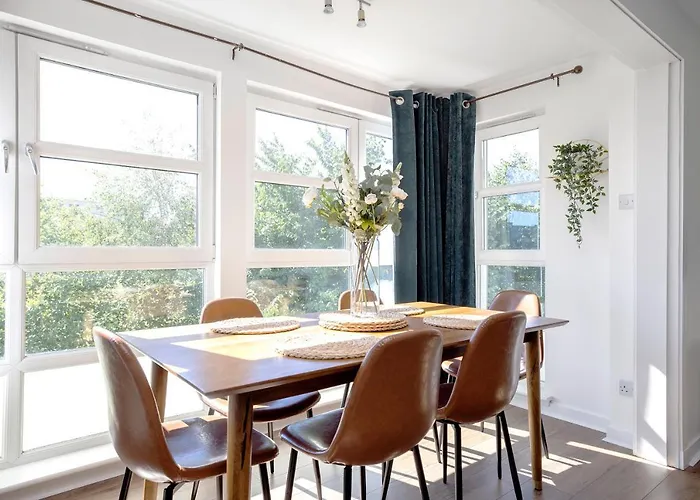 Joivy Modern 2 Bed Flat Near Murrayfield Stadium 爱丁堡