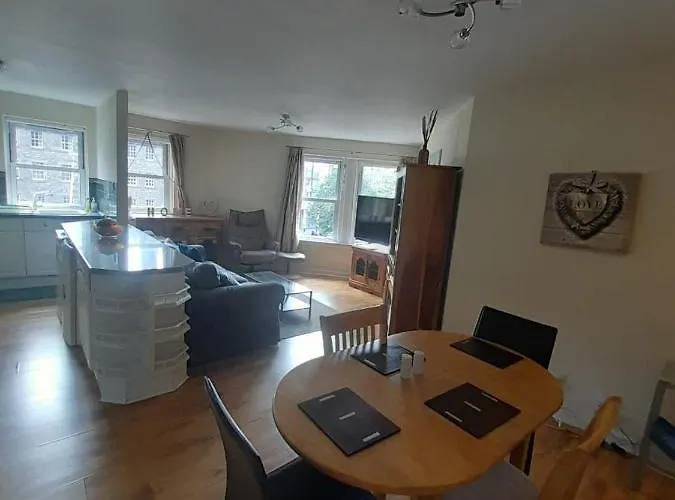 Apartmán 3 Bedrooms Flat In Central Old Town , Grassmarket Heart Of Flat Sleeps 6 , Eh1 *