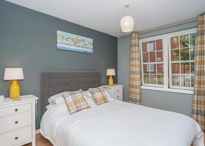 Apartment Modern Renovated 2bed Flat With Free Parking