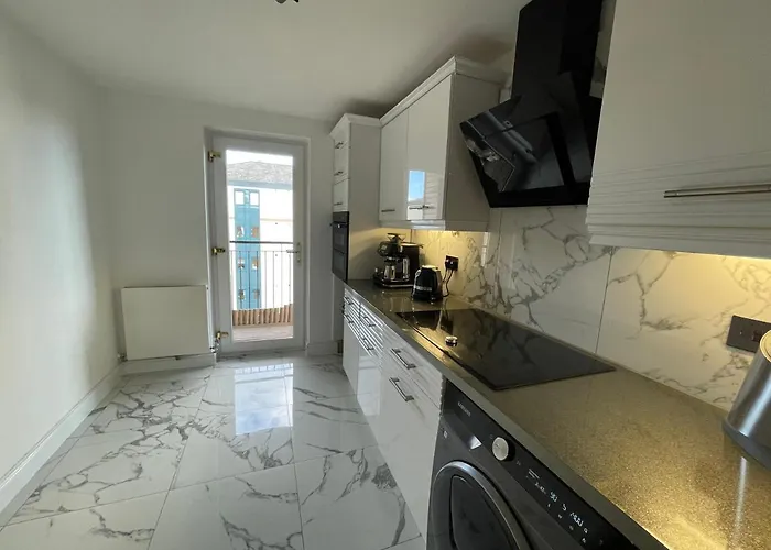 Flat On The Shore Apartment