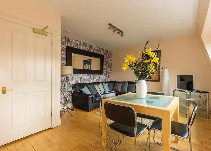 Amazing Castle View אדינבורו