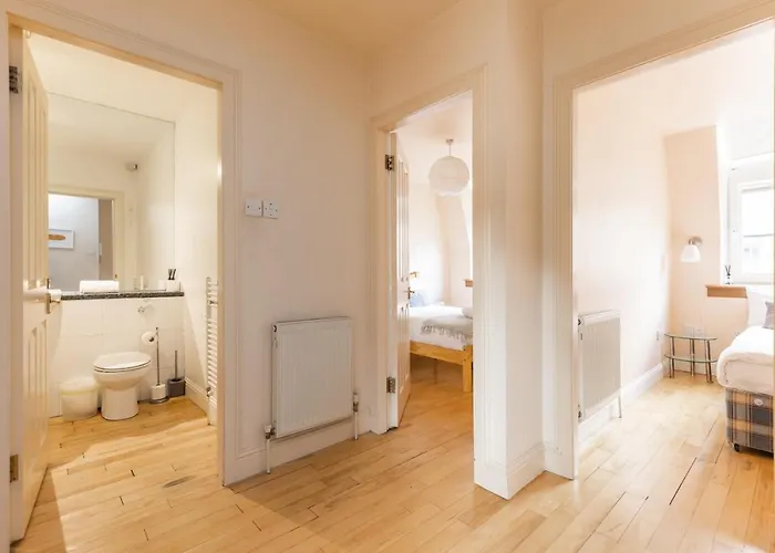 Amazing Castle View דירה *