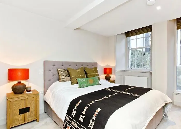 Free Parking West End Apartament Edynburg