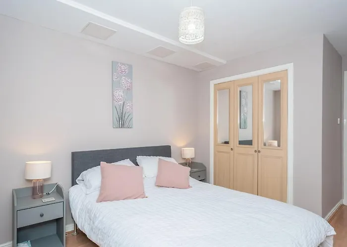 Apartment Modern Renovated 2bed Flat With Free Parking Edinburgh