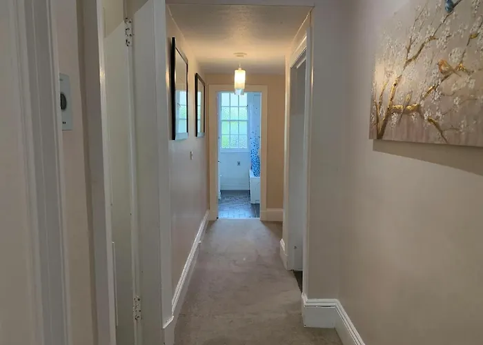 Joivy Adorable Flat Near West End Edinburgh