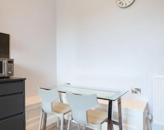 The Newington אדינבורו