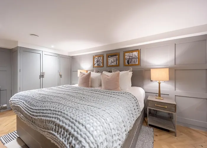 No1 - New Town Apartment *