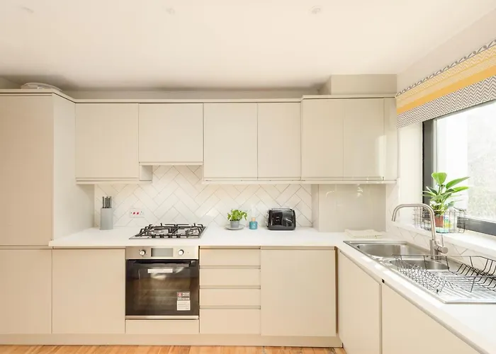 The New Town Mews By Calton Living *